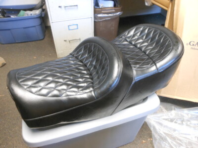 Vintage SMC Acu-Weld King Queen Double Diamond Seat Kawasaki 77-79 KZ650 21-8011