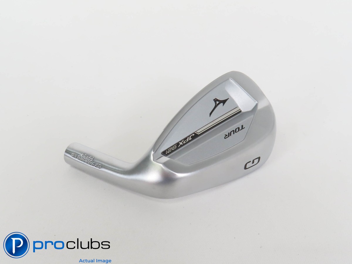 Mizuno JPX 921 Tour GF Forged Pitching Wedge Stiff Steel Shaft Mizuno Grip Mizuno JPX 921 Tour GF Forged Pitching Wedge Stiff Steel Shaft Mizuno Grip