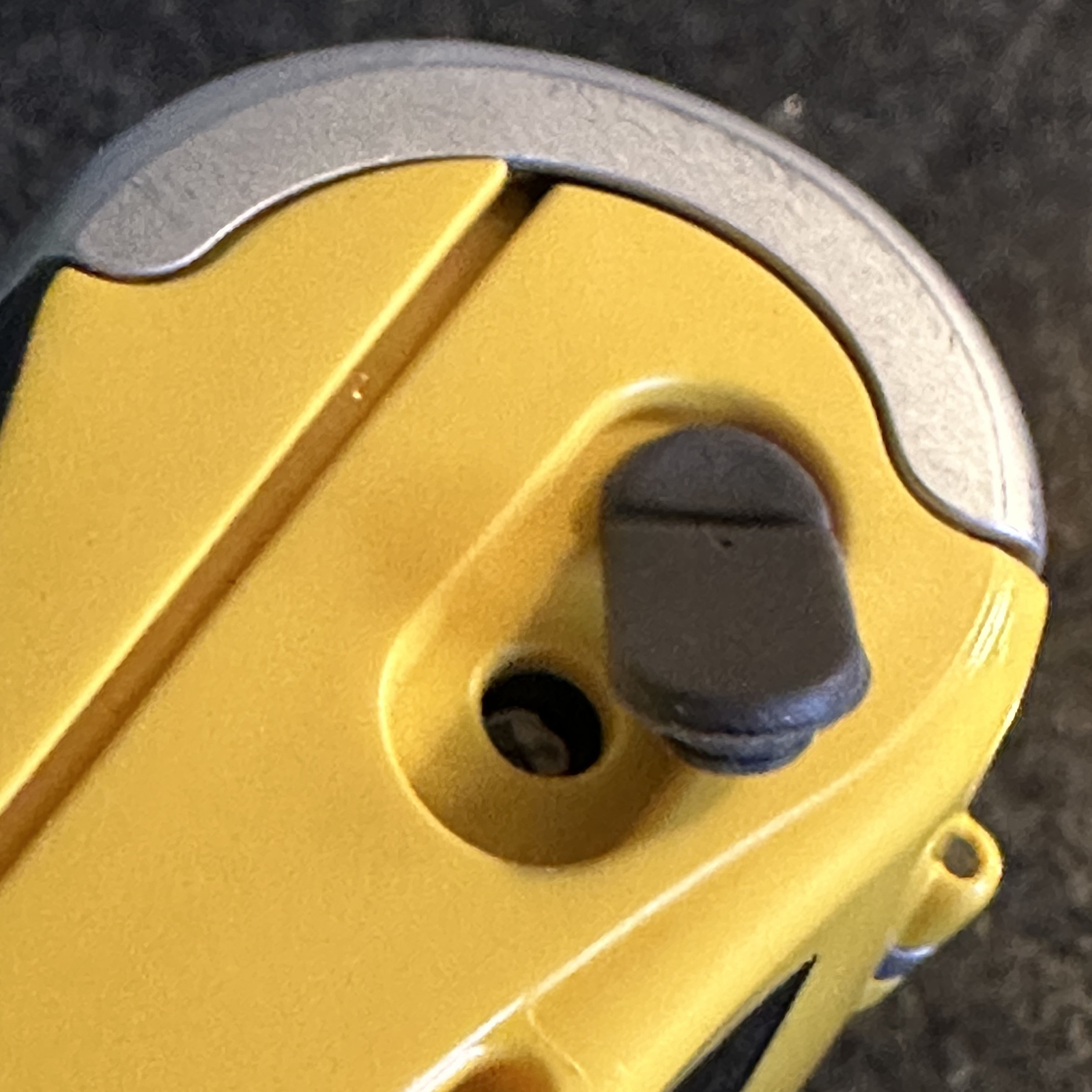 Sony WALKMAN Sports WM-FS111 Portable AM/FM Radio Cassette Player Mega Bass Vtg*