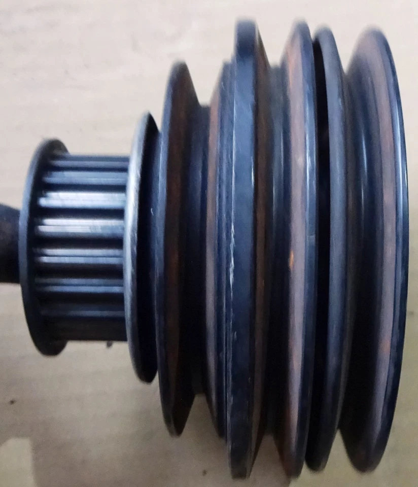  MAZDA B1800 E1800 F8 TRACCIÓN TRASERA OHC 8 V 1,8cc BALANCEADOR ARMÓNICO, POLEA CIGÜEÑAL. Foto 3 de 3