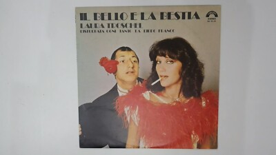 Laura Troschel hin und wieder gestört von Pippo Franco - Der Schöne und das Biest