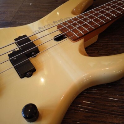 YAMAHA RBX 600R Electric Bass Guitar White Used from Japan