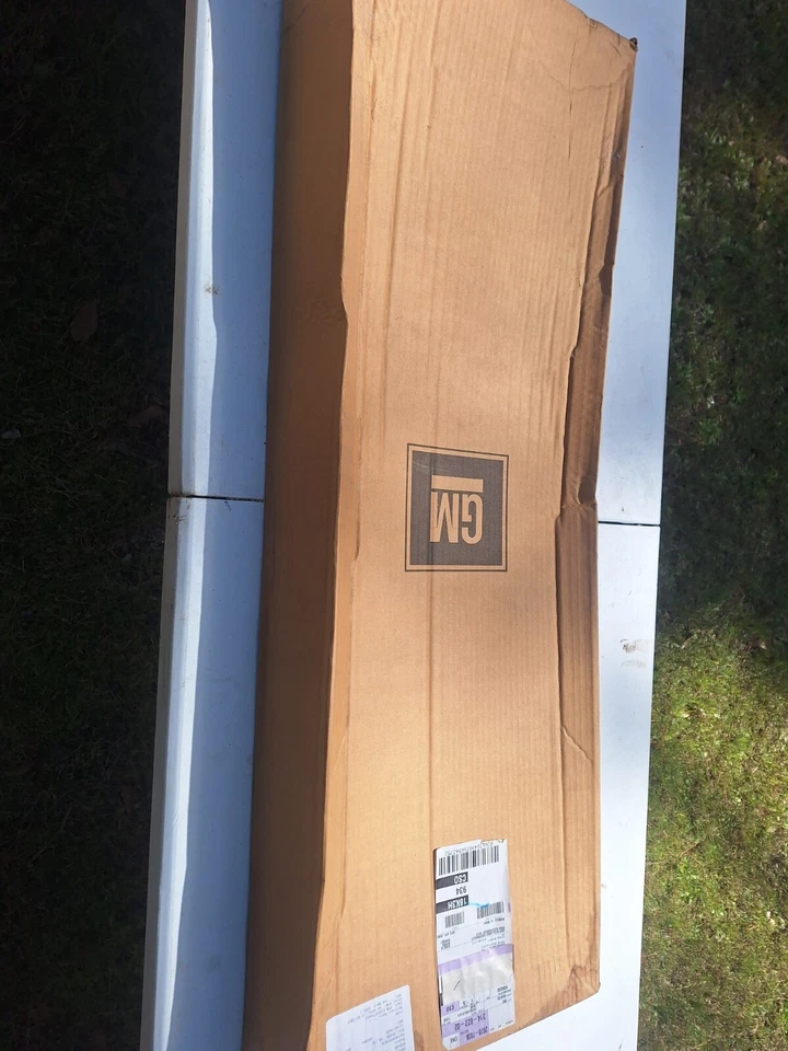 Genuino GM 2007-2009 Saturn Aura Puerta Lateral Ventana Moldura Revelación Superior 20787836 Foto 2 de 3