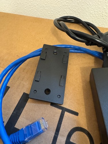 (2) UBIQUITI NETWORKS GIGABIT POE INJECTOR (24v/12 watt) POE-24-12W-G ~BLACK~ - Afbeelding 6 van 8