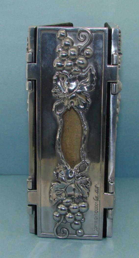 Arthur Court Designs Heritage Raised Silver Tone Leaves