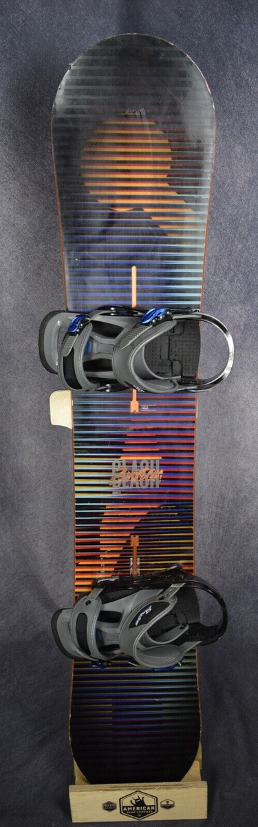 BURTON CLASH SNOWBOARD SIZE 155 CM WITH BURTON CHANEL MEDIUM BURTON CLASH SNOWBOARD SIZE 155 CM WITH BURTON CHANEL MEDIUM