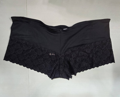 Avenue Body Women Panties 30/32 Black Floral Lace Cheeky Boy Shorts NWT