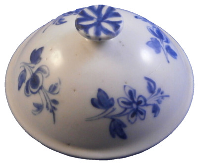 Antique 18thC Mennecy Porcelain Blue Floral Lid Soft Paste Porzellan Deckel