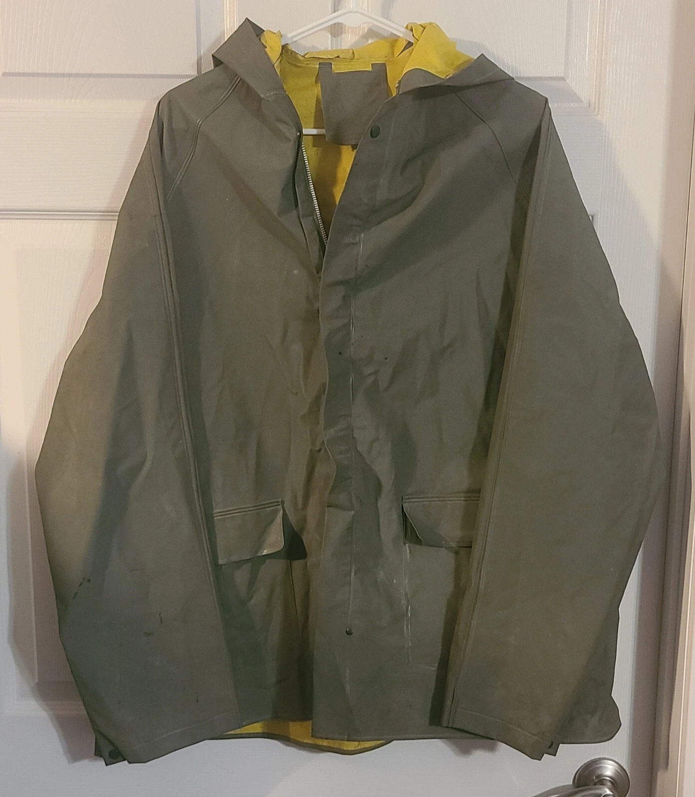 vintage nesco raincoat green full zip & hooded size large