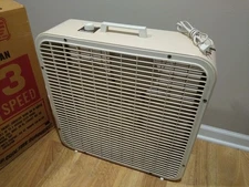 Vintage Lakewood 20" P-223 3-Speed Metal Box Fan Original Box Runs Great!!