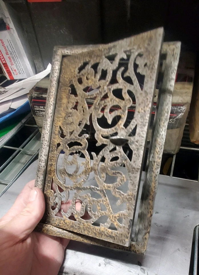 tampa de ventilação vintage de ferro fundido - Imagem 2 de 3