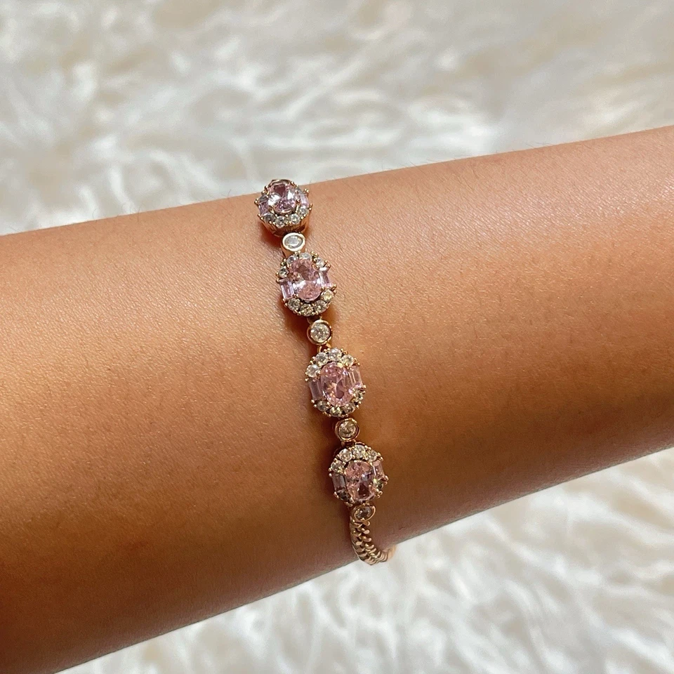 Brazalete Tenis Chapado en Oro Rosa Cristal Rosa con Eslabón Ajustable Foto 2 de 4