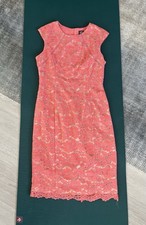 Vince Camuto Floral Lace Sheath Dress Woman SIze 10 Coral / Pink Lined Classic