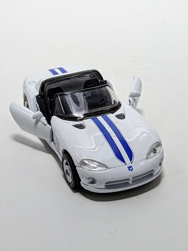1/39 DODGE VIPER RT / 10 MAISTO DIECAST CAR USED 1:39 Scale Used White Viper - Picture 2 of 6