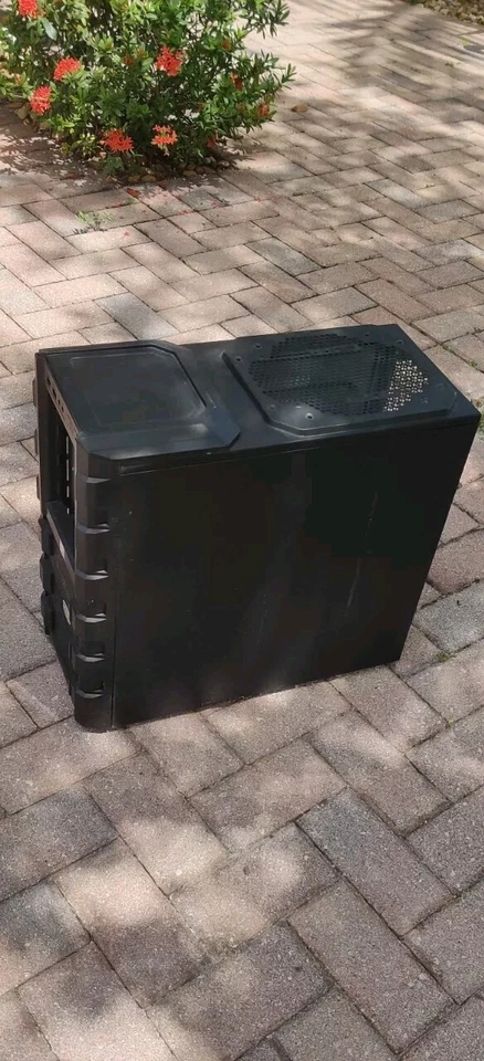 Cooler Master Full Size Computer Case - Image 3 of 4