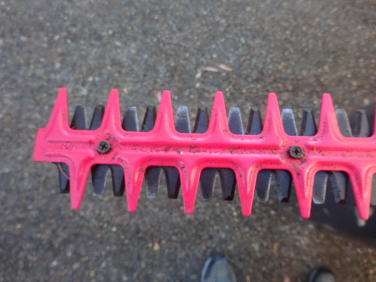 TALON 25CC PETROL HEDGE TRIMMER AT342225NOT WORKINGFUEL LINE