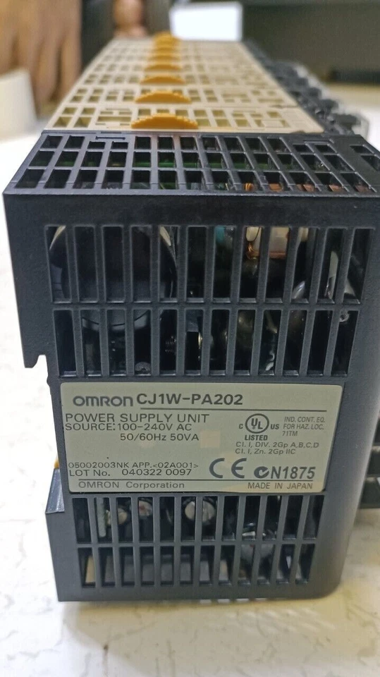 OMRON SYSMAC CJ1W - PA202 PLC controller 1set - Image 2 of 4