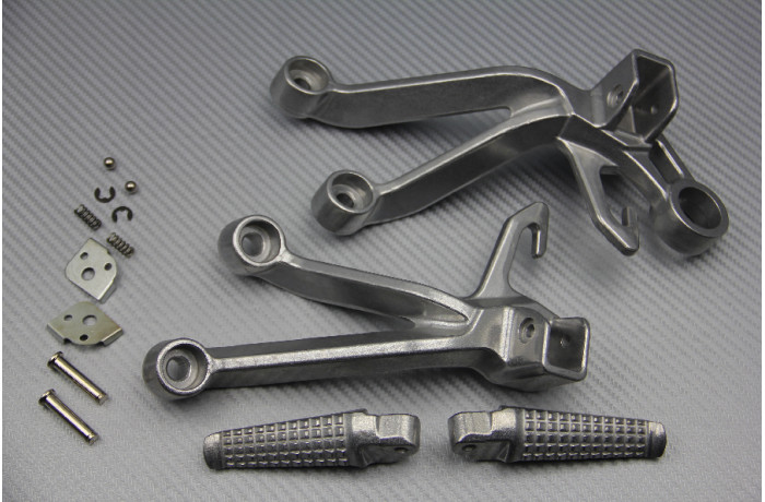 Estriberas passager Suzuki GSX-R 1000 argent pour rénovation moto WVBZ 2003 2004