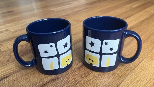 2 Vintage W German Waechtersbach Mugs: Yellow Dog in Window w Stars, Nice Cond!
