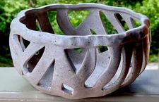 FRONTGATE DECORATIVE BOWL 10" STRIKING CUTOUTS Ceramic Gray Speckled Glaze New