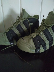 nike uptempo verde