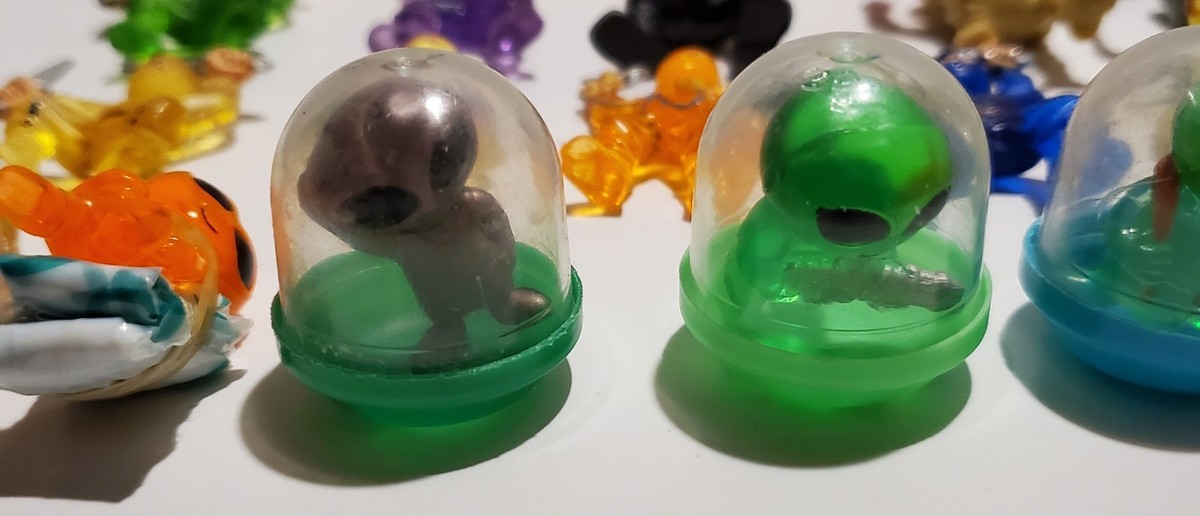 Vintage Ninja and Space Alien Gumball Machine Toy Prize Capsule