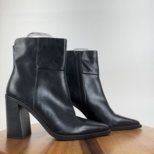 New Womens Steve Madden Silvee Black Leather Heeled Ankle Booties Size 9 NWOB