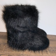 Faux Fur Boots Fuzzy Fluffy Furry Round Toe Winter Snow Boots Black W Sz 7 EUC