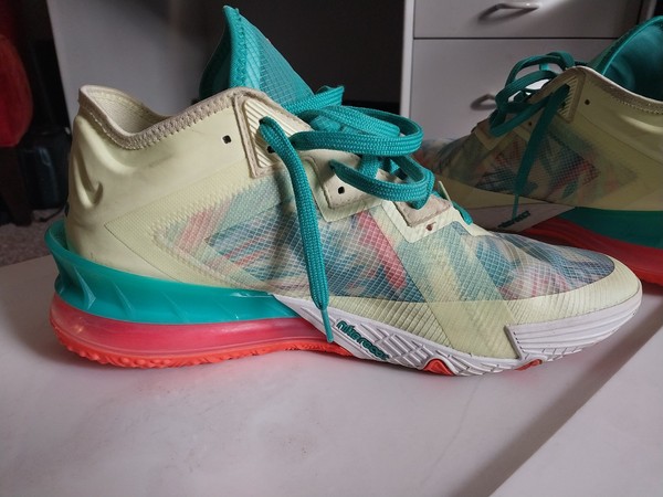 Talla 12.5 (Talla Rara) - Nike LeBron 18 Low LeBronold Palmer 5