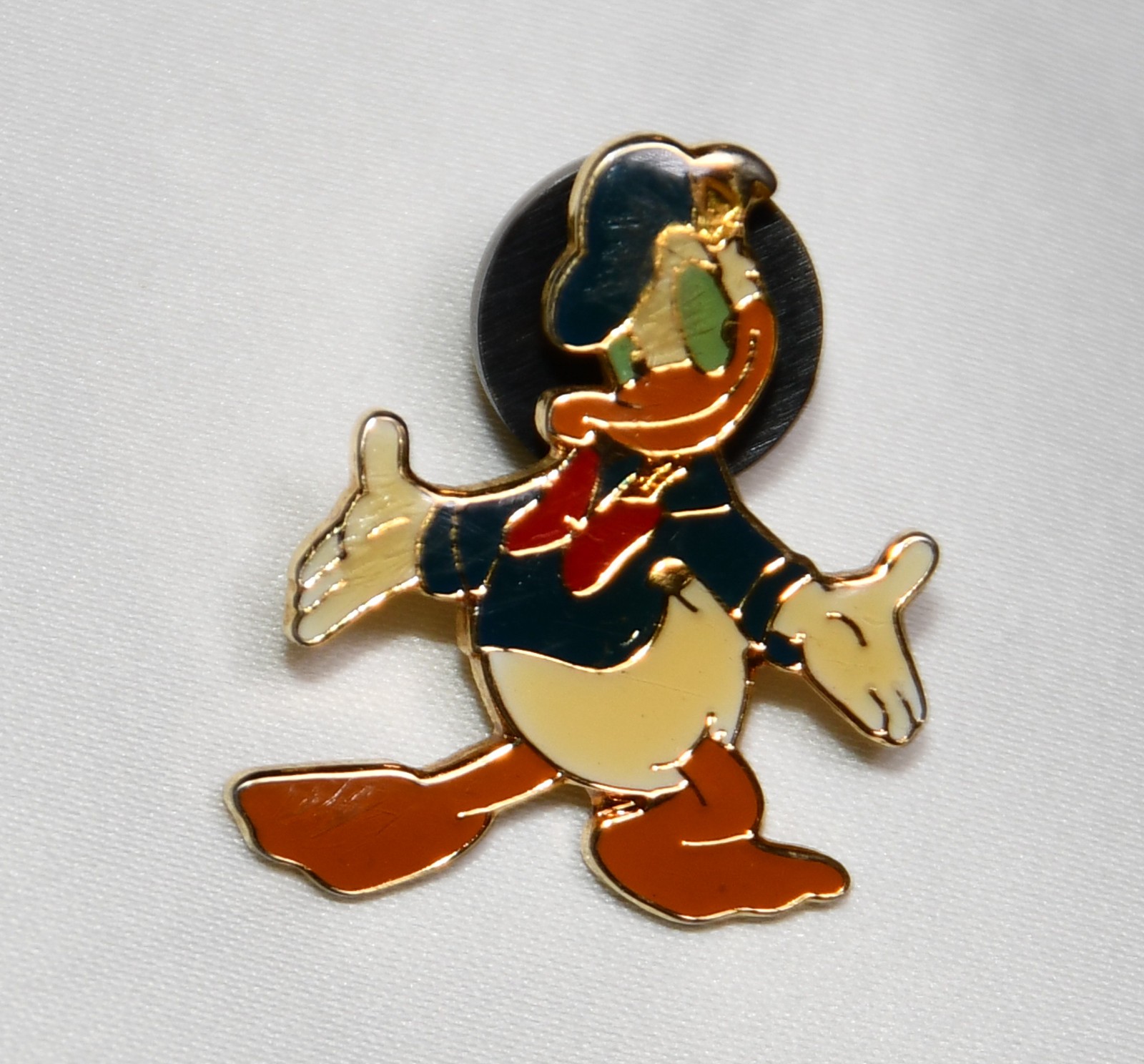 Disney - Donald Duck - Standing Arms Out - Monogram Pin (READ - Used) PP1128