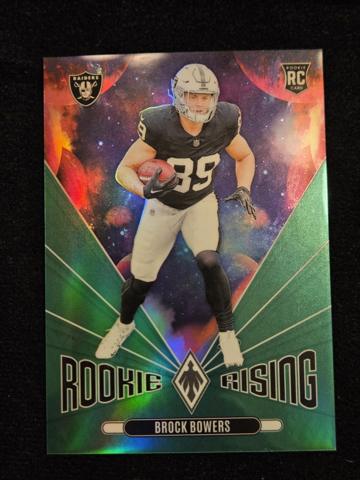 2024 Brock Bowers RC SSP /25! Panini Phoenix Rookie Rising Green Prizm Raiders