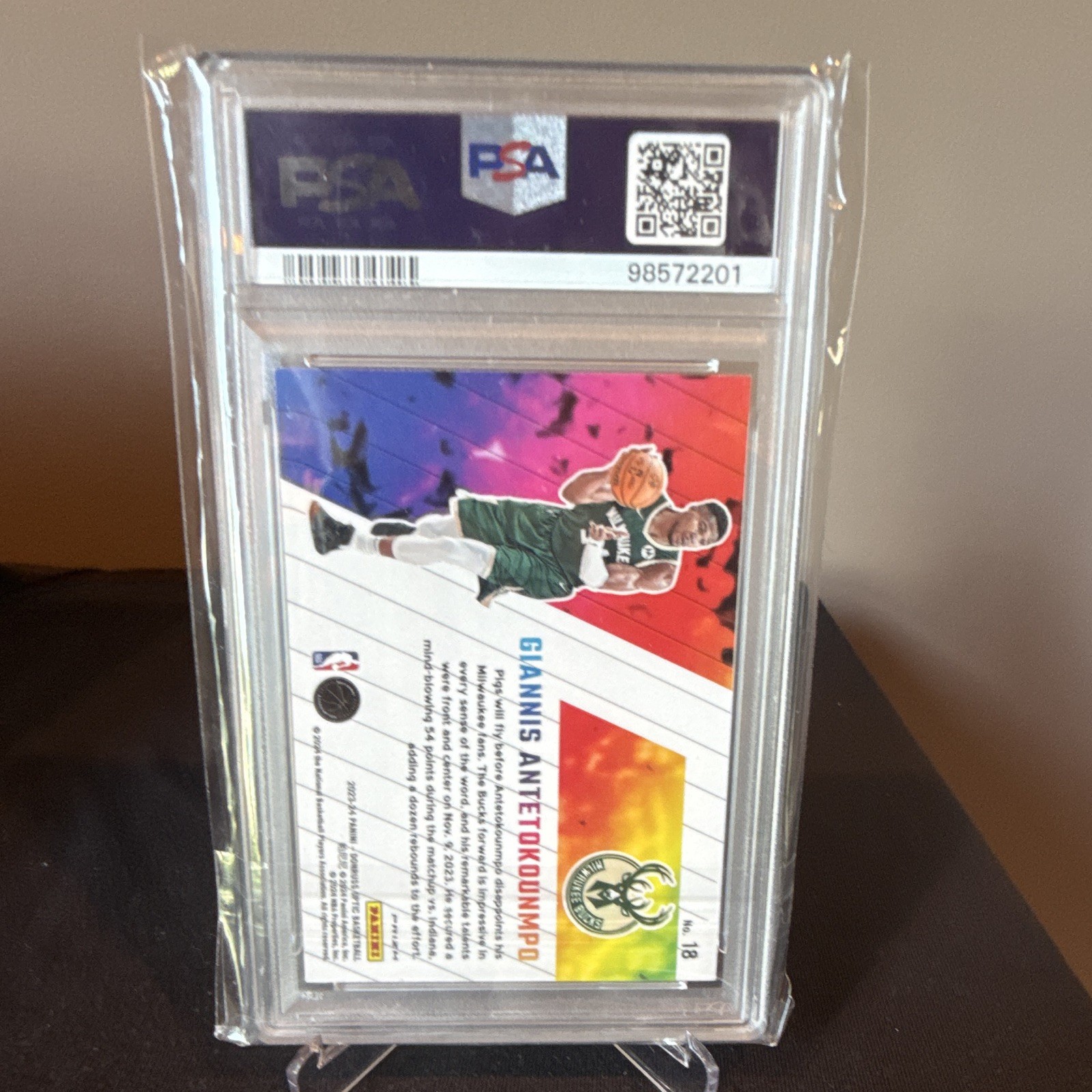 Panini 2023-24 Donruss Optic Phazes Giannis Antetokounmpo #18 PSA 10 view 2