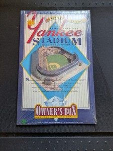 Owners Box Collectables YANKEE STADIUM  Premiere Edition @1993 UNOPENED 