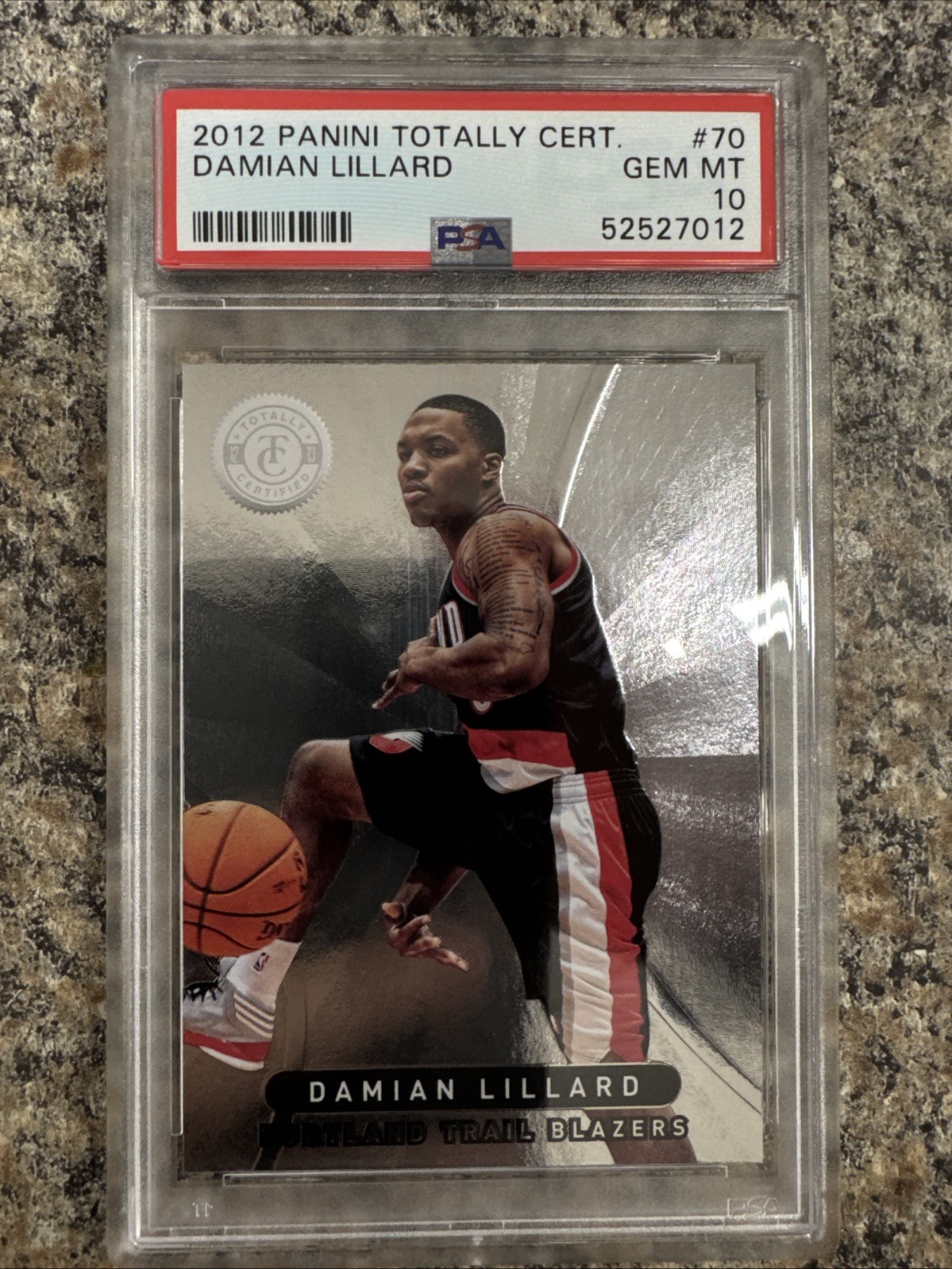 2012-13 Totally Certified - Damian Lillard #70 (RC) PSA 10
