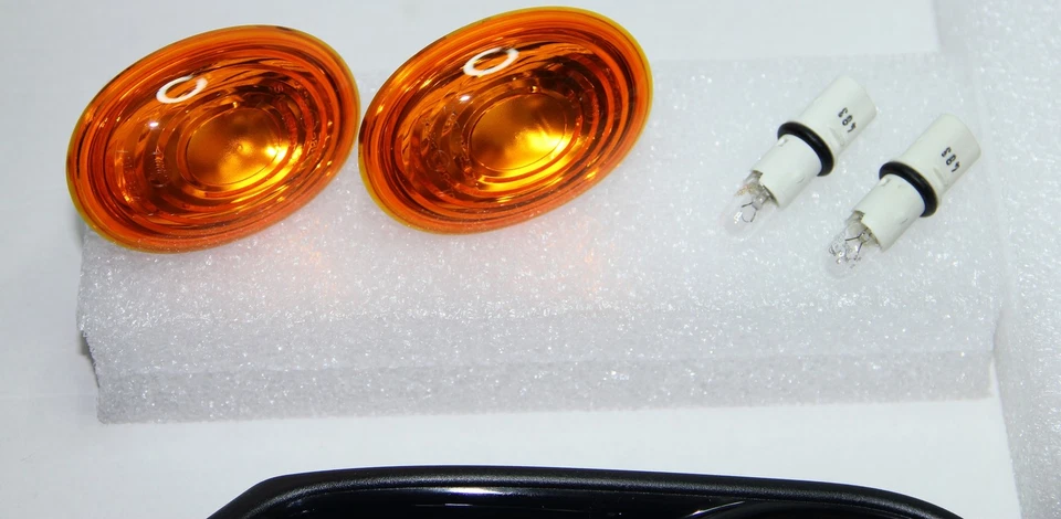 2x OEM BMW MINI R56 R57 ORANGE SIDE INDICATOR REPEATER SCUTTLE TRIM BLINKERS KIT - Image 4 of 4