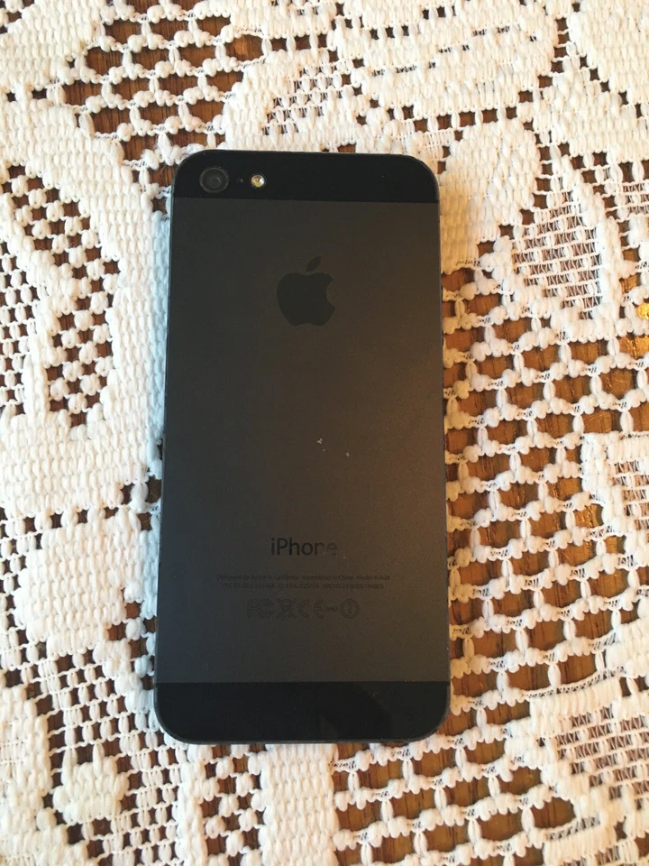 Apple iPhone 5 - 32GB - Black & Slate (Unlocked) A1428 (GSM) - Image 3 of 3