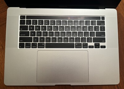 Apple MacBook Pro 16 in (Intel Core i9, 32GB, 1TB SSD, AMD