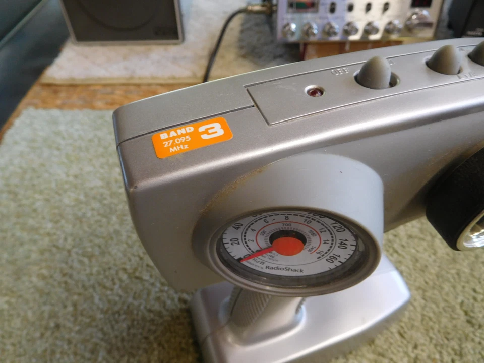 RC Controller, Radio Shack Band 3, 27.095 Mhz.  Pistol Grip w/speedo - Image 2 of 4