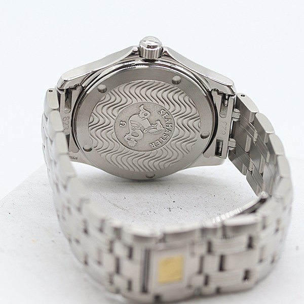 Dead level with box good condition working Omega … - image 4