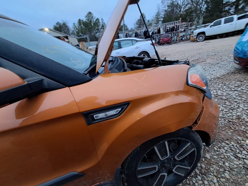Used Front Left Fender fits: 2010 Kia Soul L. w/black ground effects Front Left - Imagem 3 de 4