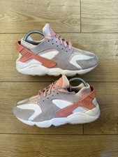nike air huarache light madder root womens trainers Uk Size 7.5  DR7874-100