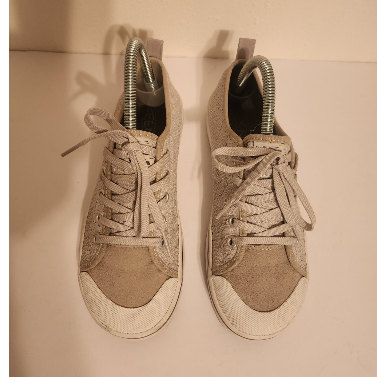 KEEN Men's Beige Floral Canvas Lace Up Casual Sneakers US 7.5