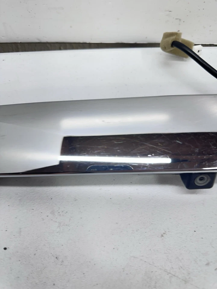 11-13 Nissan Rogue Hatch Liftgate Tailgate Camera Trim Molding Release OEM T16 - Image 3 of 4