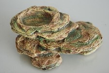 Oszałamiający klaster skał wiwarium i dozownik karmy z dekoracją mchu 19 x 12 x 7