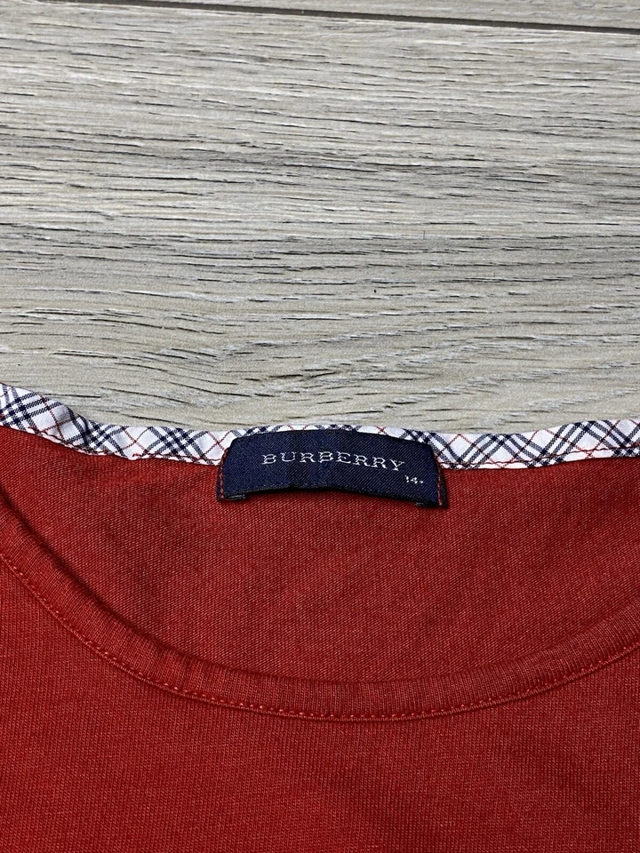 Camiseta Burberry Vintage Niñas Jóvenes Logo Talla 14+ (Se Ajusta XS) Foto 2 de 4
