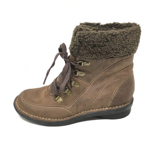 Women's Clarks Ciera Brine Combat Boots Booties Shoes Size 5 Brown Leather - Picture 3 of 11