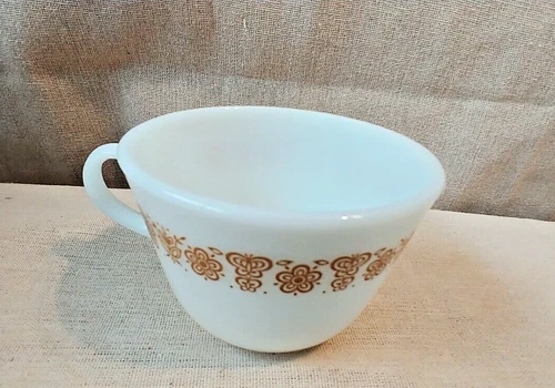 1 Vintage Pyrex Corning Ware Butterfly Harvest Gold Flower Coffee Tea Cups/Mugs