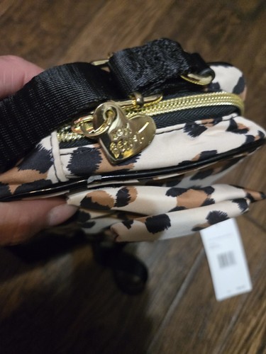 NWT! NEW! BETSEY JOHNSON Nylon Cheetah Enamel Bow LUXE LEO Crossbody Bag $68 - Picture 4 of 7