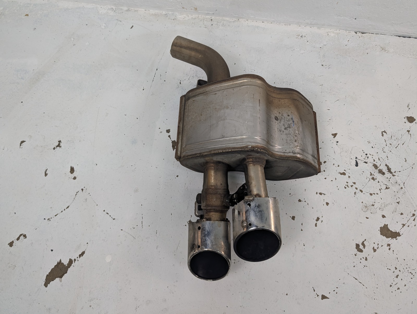 Maserati Ghibli 2014-2019 Rear Left Exhaust tailpipe