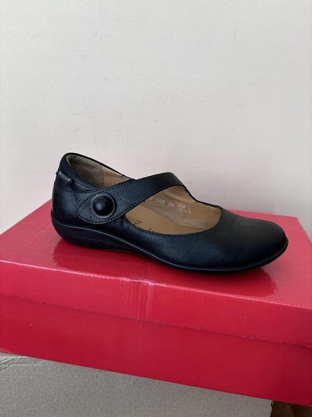 Women Mephisto Heels Black Leather 37.5